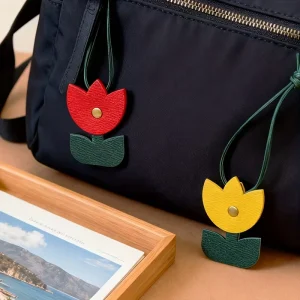 Luxury Handmade PU Leather Tulip Bag Charm Fashion Floral Pendant Keychain for Handbags Backpacks Personalized Gift