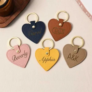 Luxury Heart Keychain Leather Key Chains Custom logo Heart Shape Accessories Car Key Ring Bag Pendant Pu Leather Keychain Tassel