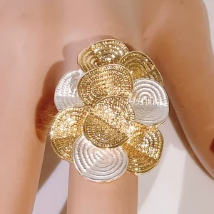 Luxury Layered Petal Cluster Ring Sparkling Rhinestone Paved Statement Cocktail Ring Elegant Oversized Floral Finger Jewelry
