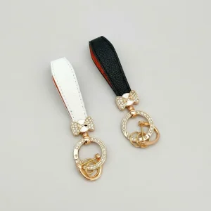 Luxury Rhinestone Bow Leather Keychain for Women Fashion Car Key Holder Bag Charm with Metal Ring Elegant Gift Accessory