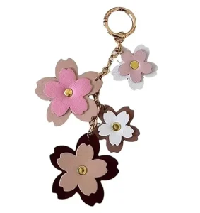 Luxury Style Leather Flower Keychain Women’s Personalized Bag Charms Wallet Handbag Accessories Versatile Bag Accessories
