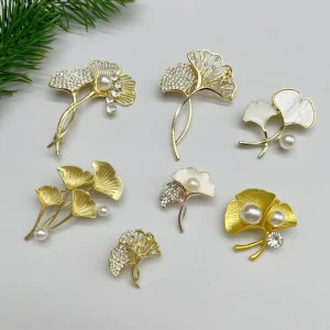 Luxury Women’s Brooch Stylish Pin for Securing Clothing Elegant Design Corsage Accessory