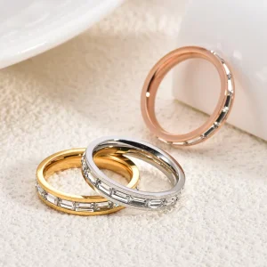 Luxury Women’s Stainless Steel Rings with Long Clear Glass Pave Crystal Shiny Beads Modern Style New Trendy Costume Ring