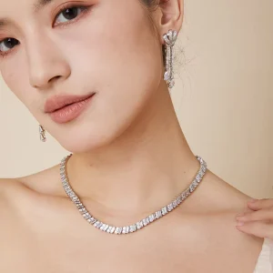 Minimalist Square Office Accessories Set High Carbon Diamond Adjustable Choker Fashionable Women’s Personalized Necklace Gifts