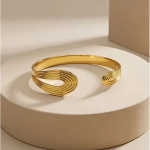 Minimalist Stainless Steel Textured Open Cuff Bracelet 18K Gold Plated Trendy Women’s Jewelry Geometric Design for Party