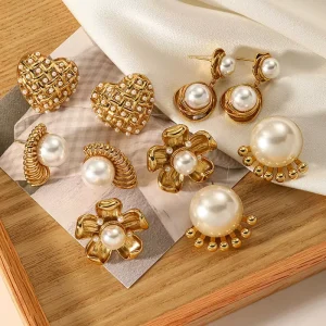 Mirawell Flower Stud Earrings 18K Gold Plated Pearl Stud Earrings Heart shaped Earrings That Won’t Fade Women’s Gift Jewelry