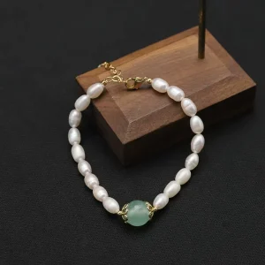 Modern Pearl Bracelet Cultured Pearls Trendy Design Fashion Forward Style Young Women Stylish Pearl Bracelet