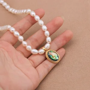 Natural Freshwater AAA Pearl Necklace with Peacock Mother of Pearl Pendant Fashion Jewelry for Women Everyday Wear