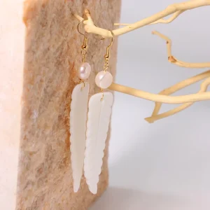 Natural Freshwater Pearl Shell Leaf Earrings Korean Style for Women