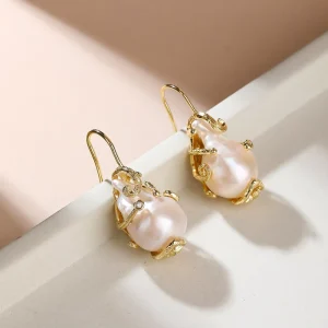 Natural Pearl And Zircon Entwine Pendant Earrings For Wedding Party