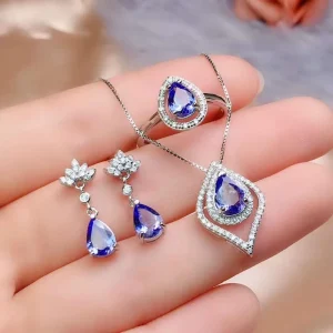 Natural Tanzanite Jewelry Set Earrings Ring and Pendant 925 Sterling Silver