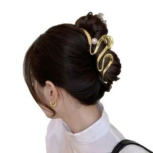 New Arrival Korean Style Minimal Design Shark Claw Large Size Hair Clip Women’s Fashion Hair Claw Hair Accessories
