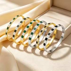 New Arrival Snake Scale Square Bangle Stainless Steel Round Flower Zircon Buckle Wristband Fashion Jewelry