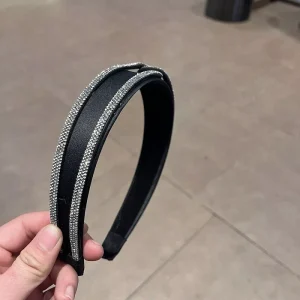 New Arrival Velvet Fashionable Luxe Hair Accessories with Sparkling Diamonds Elegant High End Design Eco Friendly Waterproof