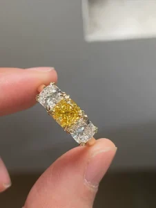 New Design Fashion Rings 10K 14K 18K Gold Silver Ring Custom Cushion Cut Three Yellow Lab Diamonds Ring Engagement Rings Women