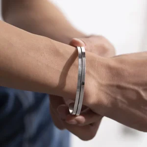 New Design Hip Hop Style Bracelets for Men Cool Fashionable Cuff Bracelet Bangles