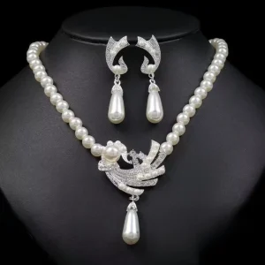 New Design Trendy Pearl Necklace and Earring Set for Women 3pcs set Jewelry Set for Fashionable Wedding Parties