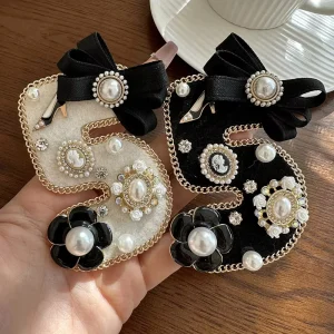 New Designer Elegant Fabric No5 Brooches Imitation Pearl Women’s Wedding Party Fashion Jewelry Brooches Sweater