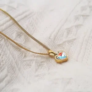 New Fashion Accessories Multicolor Gradient Heart Pendant Personality Stainless Steel Necklace Temperament Collarbone Chain