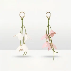 New Fashion Design Pu Leather Lily Flower Keychain Bag Pendant With Round Keyring Bag Charm for Women