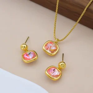 New Fashion Trending Accessories Custom Light Luxury Gold Plated Charms Diamond Pink Pendant Earrings Necklace Set for Women