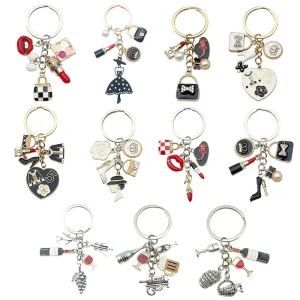 New Fashion Vintage Style Metal Keychain Round Alloy Car Bag Pendant Accessory For Bags Decoration