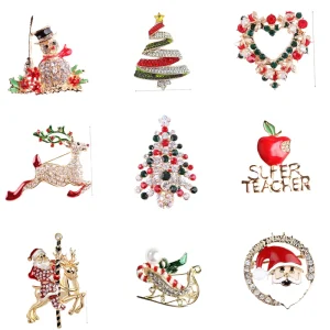 New Fashionable Christmas Brooches Vintage Style Must-Haves for Engagement Party Gift Made of Alloy