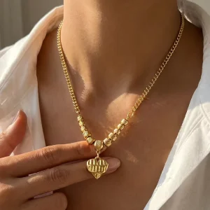 New Love Pendant Necklace Women Light Luxury High End Niche Stainless Steel Clavicle Chain Fashionable Versatile Bohemian Gold