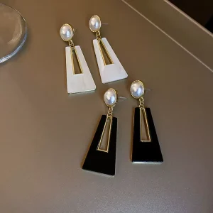 New Personalized Fashion Drop Earrings Jewelry Pearl Black Acrylic Geometric Earrings Rhinestone