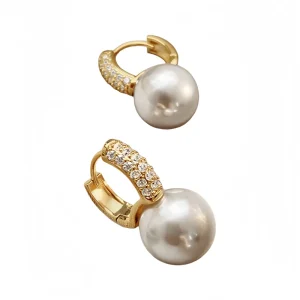 New Popular Flash Diamond Pearl Alloy Hoop Earrings Women French Style Niche Design High end Feeling Light Luxury Ear