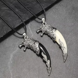 New Retro Ethnic Style Wolf Tooth Pendant Necklace Fashionable Dragon Head Titanium Steel Couple Pendant Necklace
