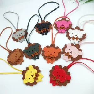 New Style Designer Pu Leather Key Chain Wrist for Women Bag Charms Key Ring Accessories Luxury Keychain