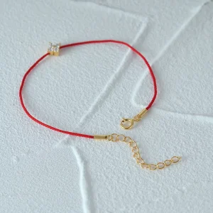 New Style Fashion Jewelry S925 Sterling Silver 14K Gold Plating Diamond Inlay Four-leaf Red String Bracelet for Gifts