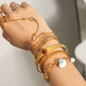 New Style Fashionable Stainless Steel Bracelet – High end Zirconia Heart shaped Jewelry for Women