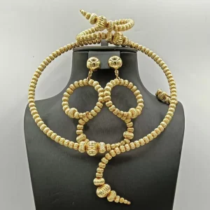 New Trending Exaggerated Jewelry Set Fashion Wedding African Dubai Gold Plated Jewelry Sets Necklace