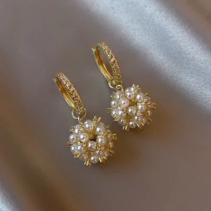 New Trendy Pearl Personalized and Exquisite Earrings with Diamond Pendant Earrings for Jewelry Shop N26513