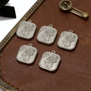 New Trendy Women 316l Stainless Steel Waterproof Jewelry Diamond Flower Geometric Design Charms Pendants Jewelry Making Party