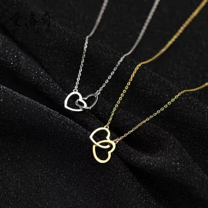 New design womens summer double heart interlocking necklace that does not fade light luxury necklace