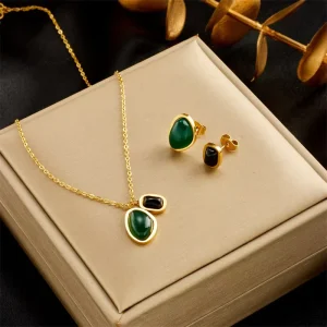 Niche Light Luxury Retro High Sense Earrings Necklace Malachite Pendant Jewelry Temperament Jewelry Set