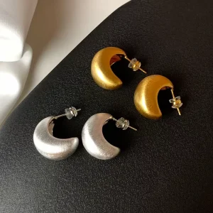 OEM Custom Jewelry Elegant Matte Brushed C Shape Earrings Refined Simple Studs for Women Earrings Brass Design Fashion Jewelry