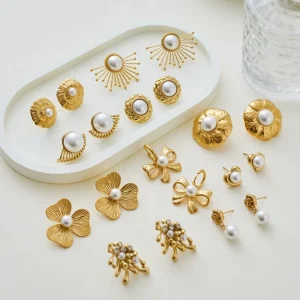 OEM Custom Jewelry Stainless Steel Pearl Stud Earrings Light Luxury HighEnd Feel Electroplated Women Jewelry Earrings