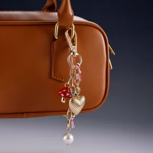 OEM Fashion Bag Charm Gold Heart Design Metal Pearl Chain Beaded Tassel Handbag Accessory Bag Charm