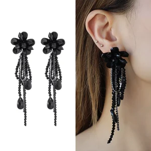 OEM ODM Black Beads Statement Fashion Jewelry Flower Design Long Earrings Cupchain Vintage Long Tassel Drop Earrings for Women