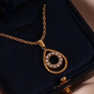 Openwork Teardrop Pendant 316L Stainless Steel Jewelry 18K PVD Gold Necklace Twisted Diamond Zircon Chains