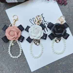 PU Leather Camellia Keychain Bowknot Pearl Wrist Straps Flower Key Chain for Women Charm Car Keyring Keychain