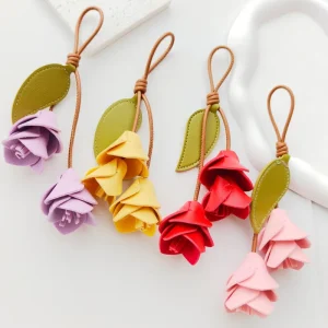 PU Leather Designer Purple Rose Flower Keychain 3D Jewelry Tulip Pendant Magnolia Flowers Car Keyring Girls Valentine’s Day Gift