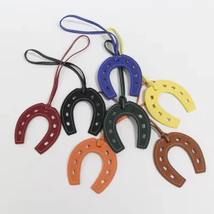 PU Leather Horse Ornament Horse Shoe Shaped PU Leather Bag Charm Fashion Keychain Pendant Double Sided