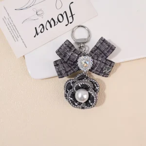 Pearl Fabric Bow Camellia Flower Key Chain Rhinestone Diamond Lover Heart Car Bag Pendant Charm Keychain Accessories