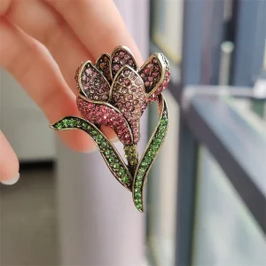 Personality Charming Lady Diamond Brooches Delicate Elegant Light Luxury Tulip Flower Brooch New Trendy Fashion Accessories