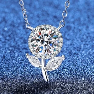 Platinum PT950 Moissanite Geometric GRS Certified Cute Romantic Light Luxury Fashionable Women’s Niche Necklace